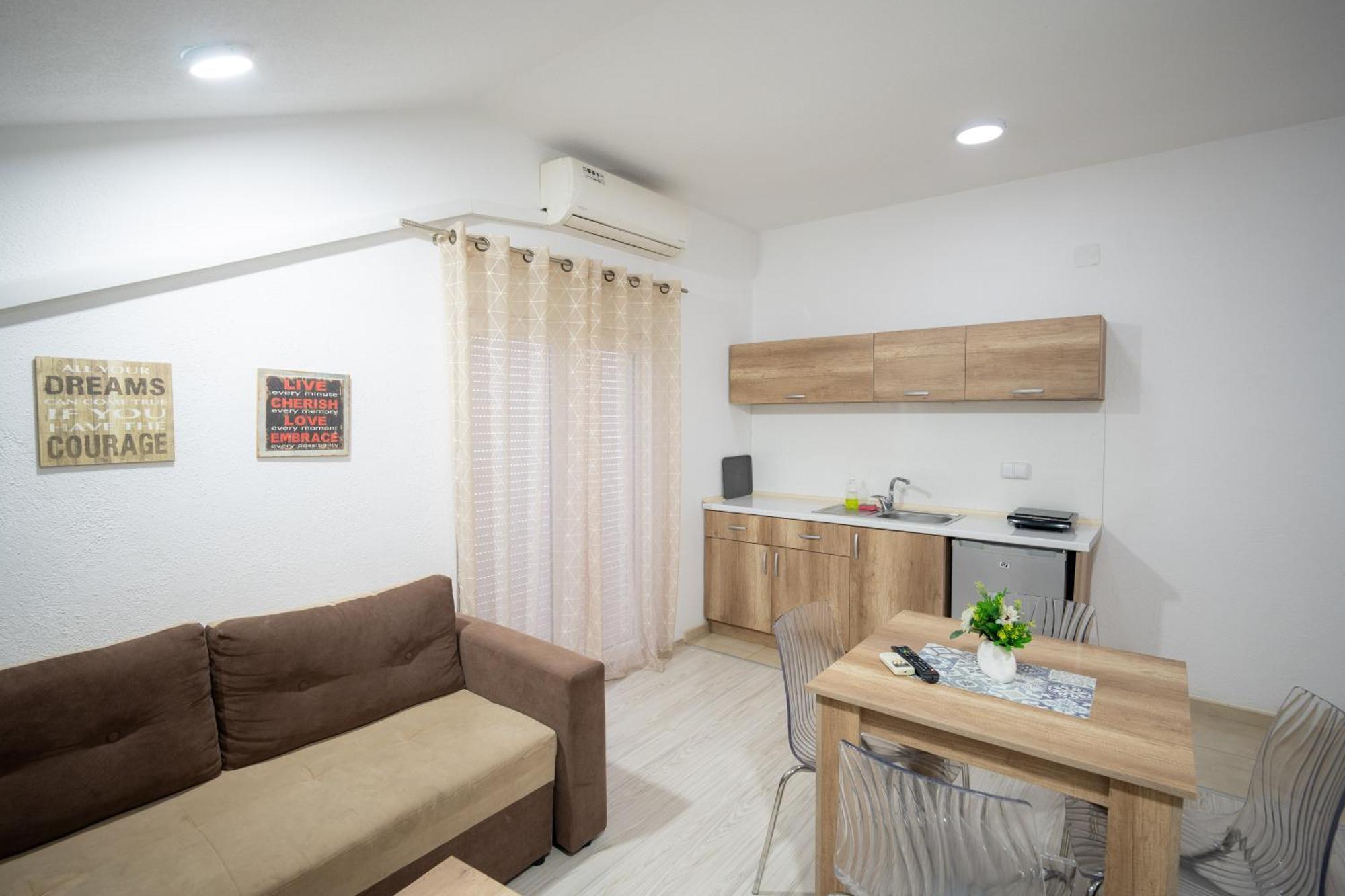 Luna Apartments Gevgelija Ngoại thất bức ảnh