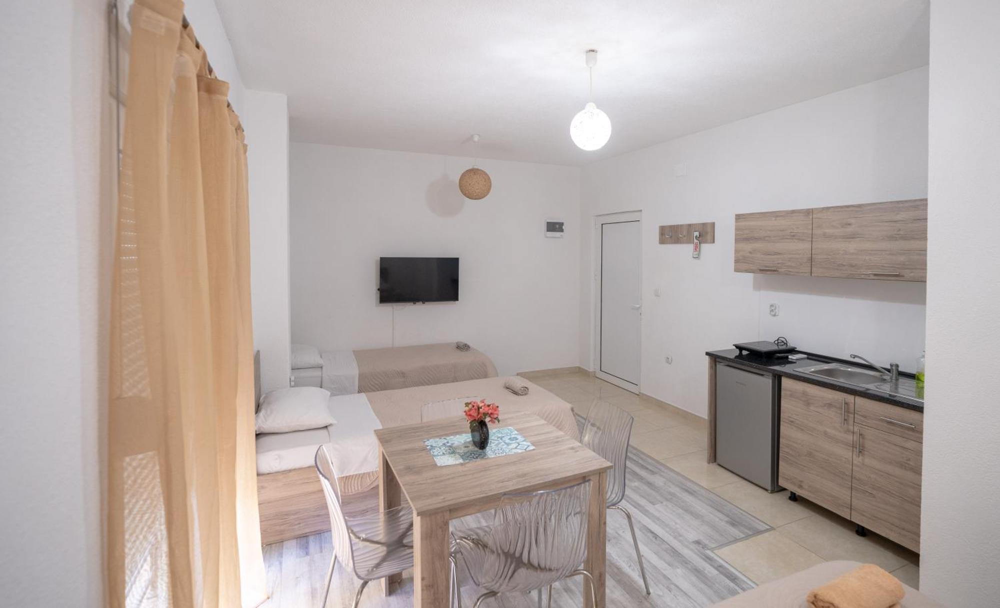 Luna Apartments Gevgelija Ngoại thất bức ảnh