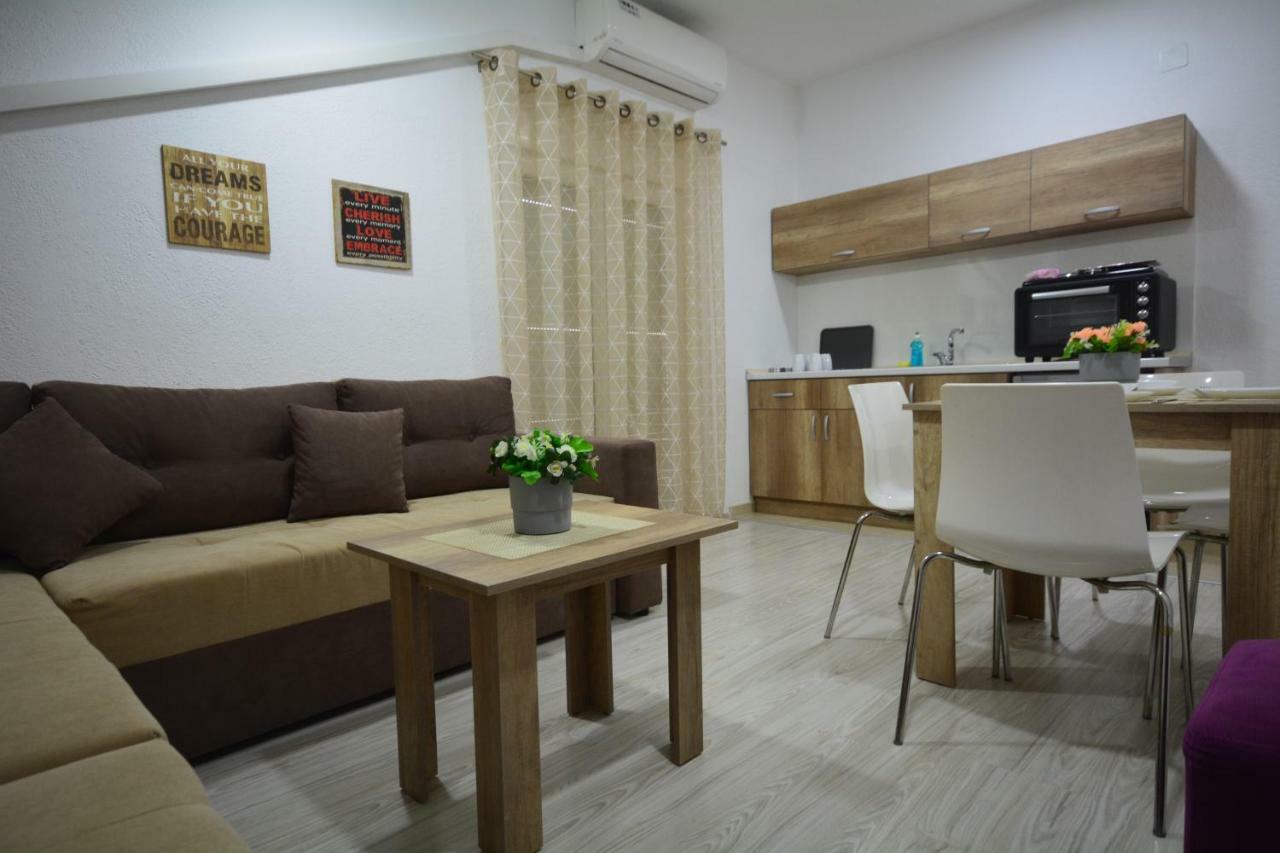 Luna Apartments Gevgelija Ngoại thất bức ảnh