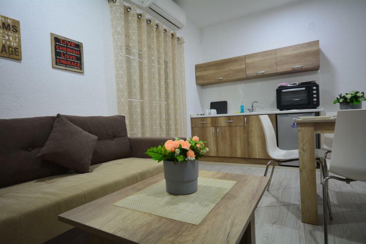 Luna Apartments Gevgelija Ngoại thất bức ảnh