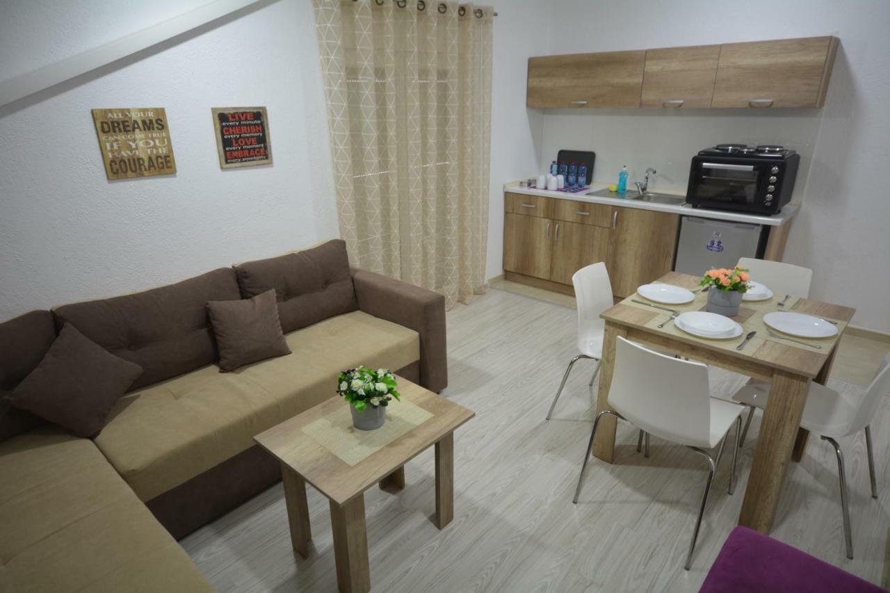 Luna Apartments Gevgelija Ngoại thất bức ảnh